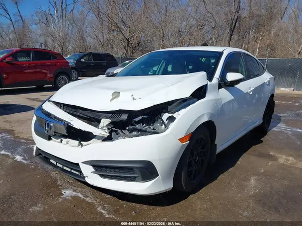 19XFC2F58GE021759 2016 HONDA CIVIC - Image 2