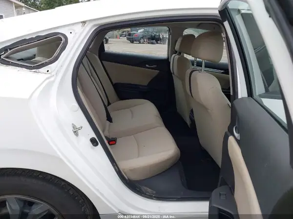 19XFC2F58GE038450 2016 HONDA CIVIC - Image 8