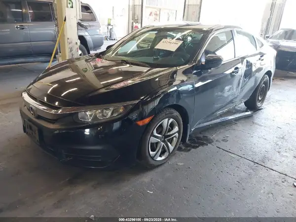 19XFC2F58GE200299 2016 HONDA CIVIC - Image 2