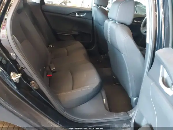 19XFC2F58GE200299 2016 HONDA CIVIC - Image 8