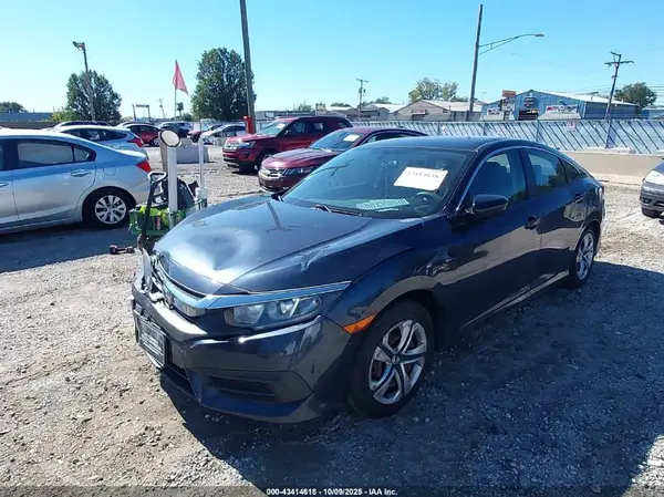19XFC2F58GE206605 2016 HONDA CIVIC - Image 2