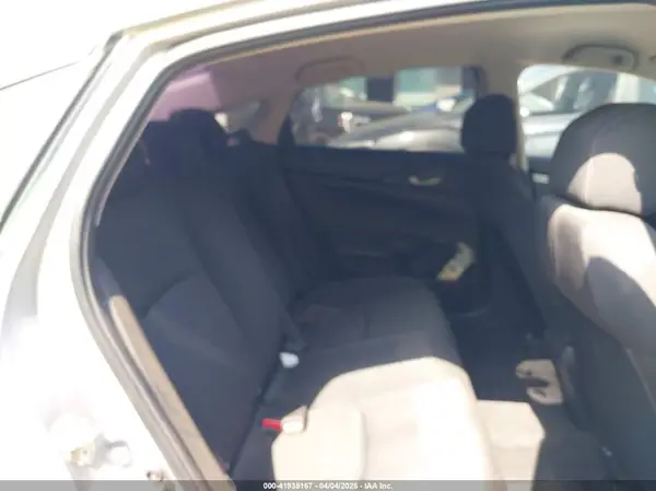 19XFC2F58GE216499 2016 HONDA CIVIC - Image 8