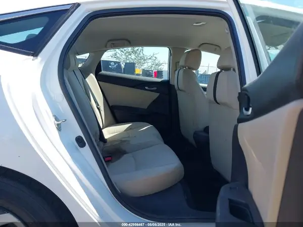19XFC2F58GE218155 2016 HONDA CIVIC - Image 8