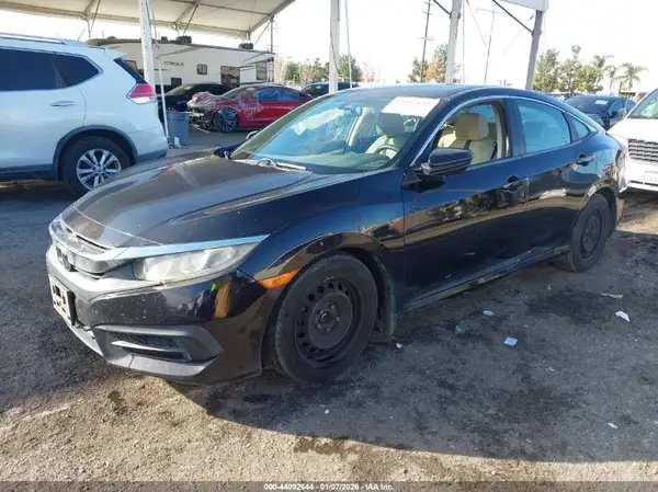 19XFC2F58GE250670 2016 HONDA CIVIC - Image 2