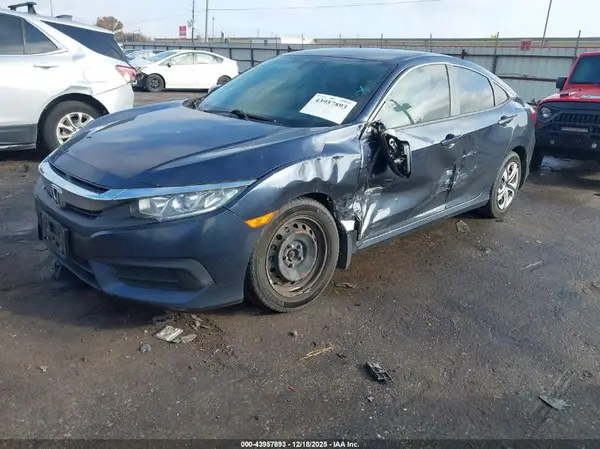 19XFC2F58HE001013 2017 HONDA CIVIC - Image 2