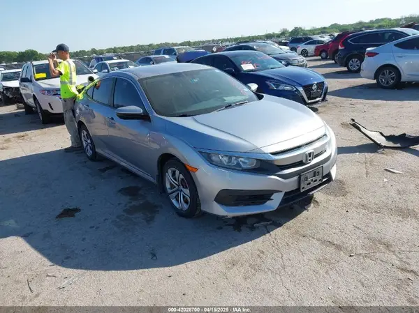 19XFC2F58HE002520 2017 HONDA CIVIC - Image 1