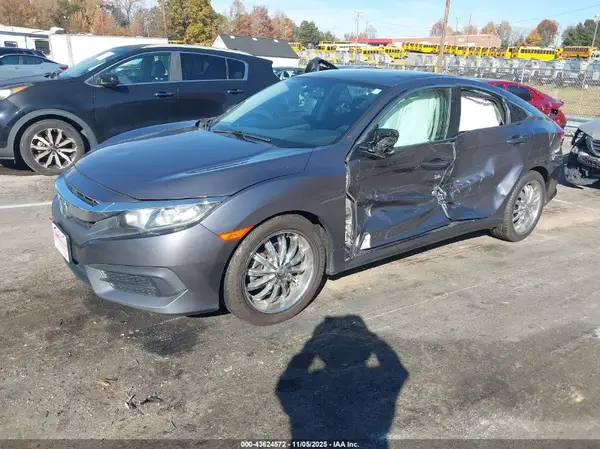19XFC2F58HE016126 2017 HONDA CIVIC - Image 2