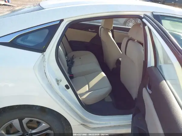 19XFC2F58HE020712 2017 HONDA CIVIC - Image 8