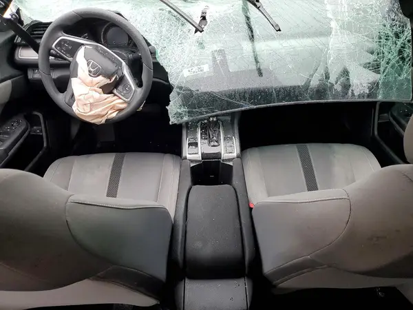 19XFC2F58HE033802 2017 HONDA CIVIC - Image 8