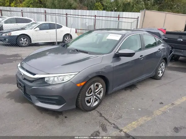 19XFC2F58HE054164 2017 HONDA CIVIC - Image 2