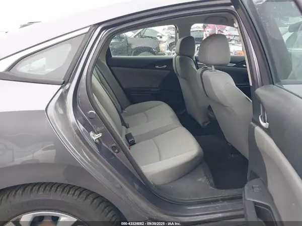 19XFC2F58HE054164 2017 HONDA CIVIC - Image 8