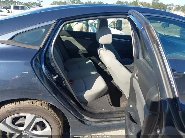 19XFC2F58HE056769 2017 HONDA CIVIC - Image 8