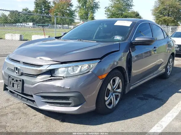 19XFC2F58HE069392 2017 HONDA CIVIC - Image 2