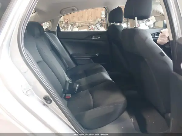 19XFC2F58HE201034 2017 HONDA CIVIC - Image 8