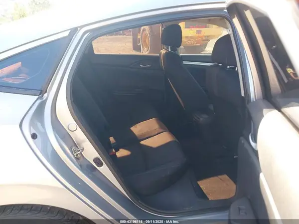 19XFC2F58HE207822 2017 HONDA CIVIC - Image 8