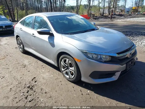 19XFC2F58HE215189 2017 HONDA CIVIC - Image 1