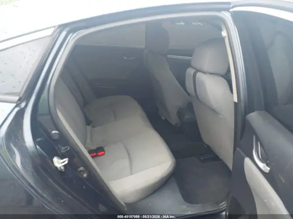 19XFC2F58HE226144 2017 HONDA CIVIC - Image 8