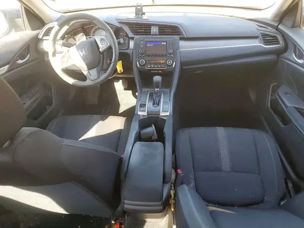 19XFC2F58JE001826 2018 HONDA CIVIC - Image 8