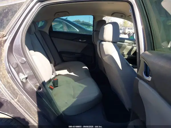 19XFC2F58JE002068 2018 HONDA CIVIC - Image 8