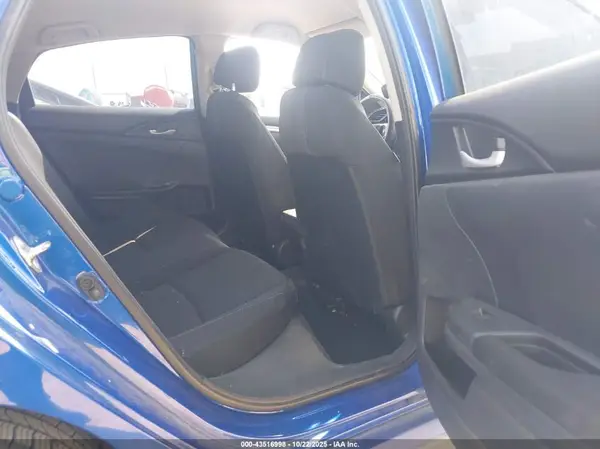 19XFC2F58JE005973 2018 HONDA CIVIC - Image 8