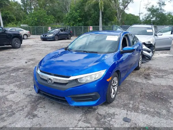 19XFC2F58JE006749 2018 HONDA CIVIC - Image 2