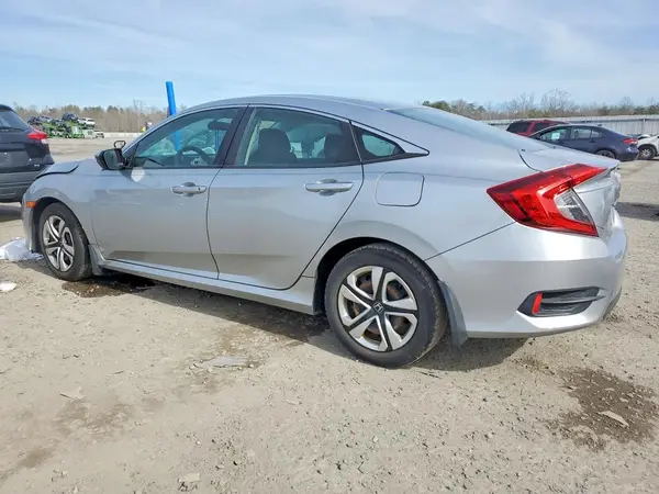19XFC2F58JE012177 2018 HONDA CIVIC - Image 2