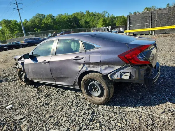 19XFC2F58JE013149 2018 HONDA CIVIC - Image 2