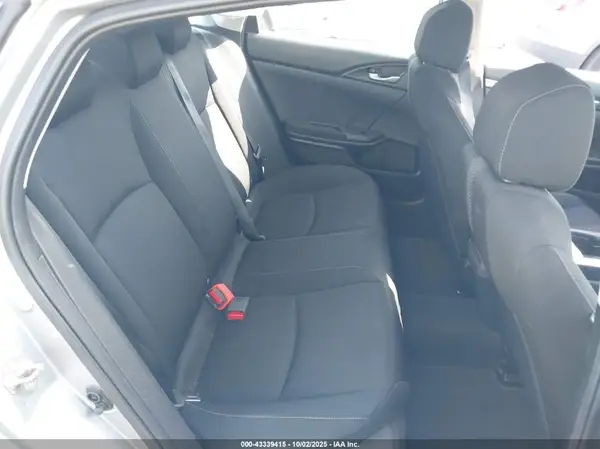 19XFC2F58JE020067 2018 HONDA CIVIC - Image 8