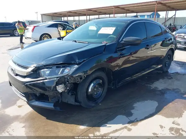 19XFC2F58JE022837 2018 HONDA CIVIC - Image 2