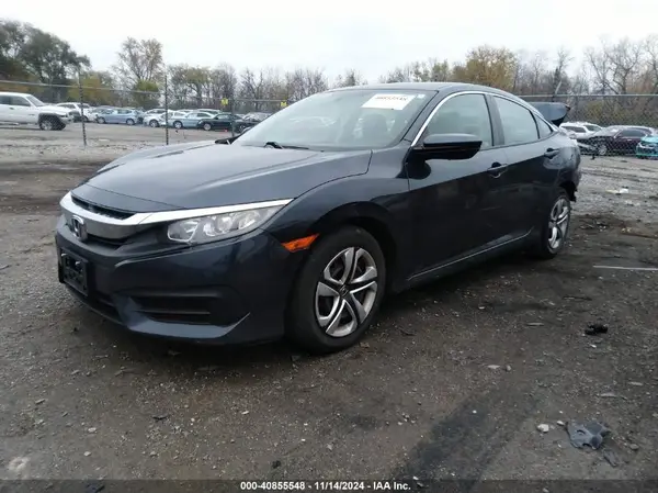 19XFC2F58JE032459 2018 HONDA CIVIC - Image 2