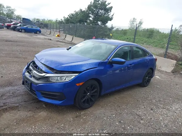 19XFC2F58JE036298 2018 HONDA CIVIC - Image 2
