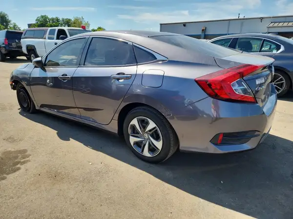 19XFC2F58JE201136 2018 HONDA CIVIC - Image 2
