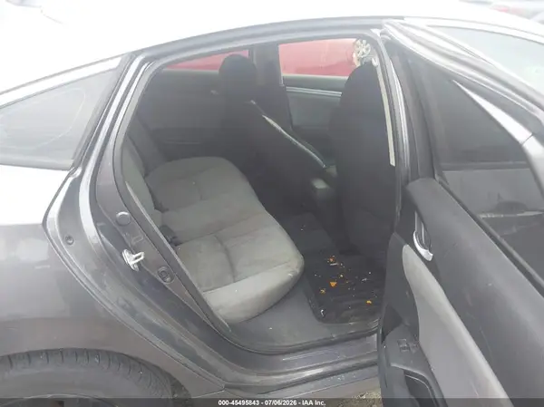 19XFC2F58JE201833 2018 HONDA CIVIC - Image 8