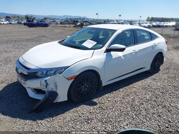 19XFC2F58JE206739 2018 HONDA CIVIC - Image 2