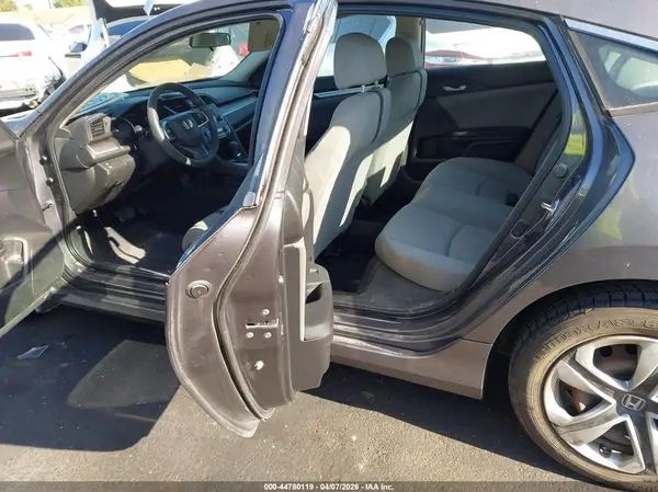 19XFC2F59GE201462 2016 HONDA CIVIC - Image 8