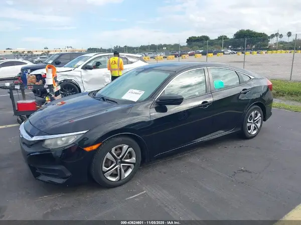 19XFC2F59HE001988 2017 HONDA CIVIC - Image 2