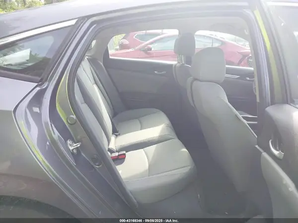 19XFC2F59HE019715 2017 HONDA CIVIC - Image 8