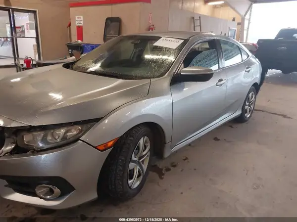 19XFC2F59HE065335 2017 HONDA CIVIC - Image 2