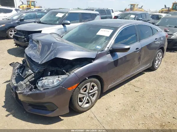 19XFC2F59JE005397 2018 HONDA CIVIC - Image 2
