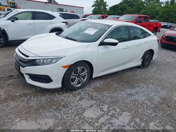 19XFC2F59JE010082 2018 HONDA CIVIC - Image 2
