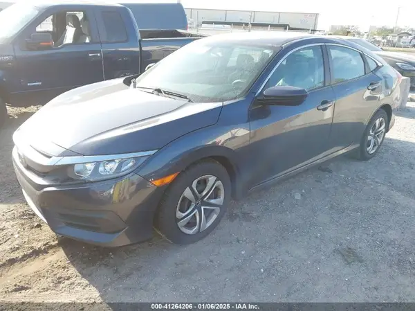 19XFC2F59JE024256 2018 HONDA CIVIC - Image 2