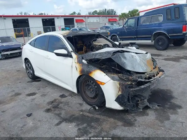 19XFC2F59JE024807 2018 HONDA CIVIC - Image 1