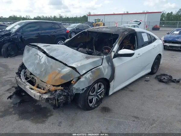 19XFC2F59JE024807 2018 HONDA CIVIC - Image 2