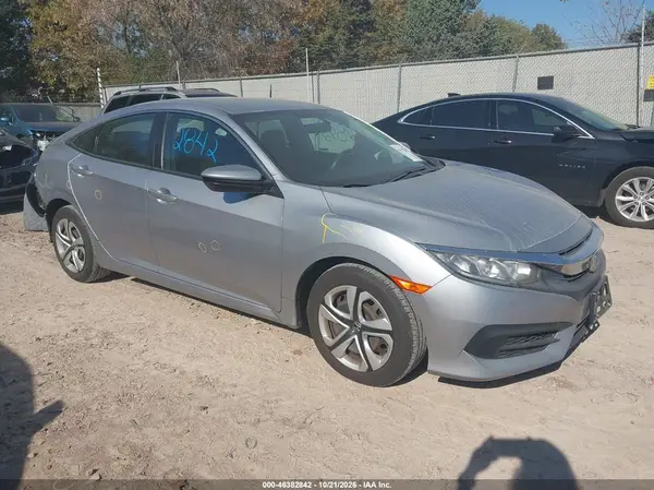 19XFC2F59JE028761 2018 HONDA CIVIC - Image 1
