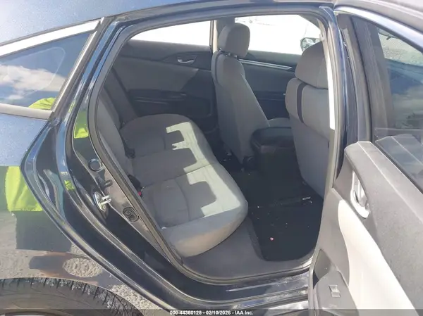 19XFC2F59JE028842 2018 HONDA CIVIC - Image 8