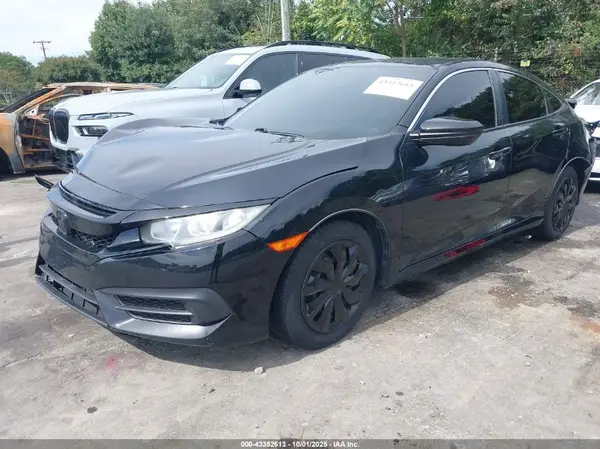 19XFC2F59JE032647 2018 HONDA CIVIC - Image 2