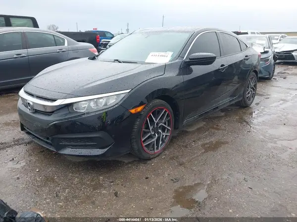 19XFC2F59JE032650 2018 HONDA CIVIC - Image 2