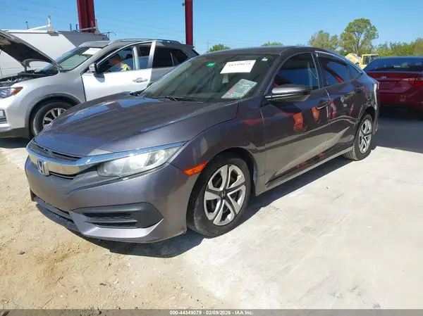 19XFC2F59JE041784 2018 HONDA CIVIC - Image 2
