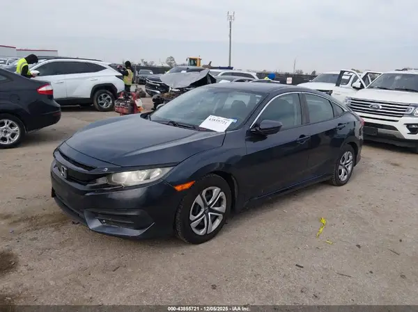 19XFC2F59JE044331 2018 HONDA CIVIC - Image 2