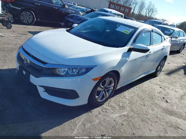 19XFC2F59JE202148 2018 HONDA CIVIC - Image 2